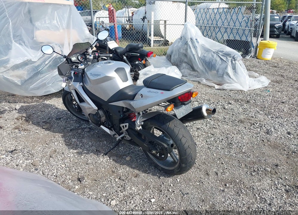 2004 TRIUMPH MOTORCYCLE DAYTONA 600 VIN: SMT810GM84J182864