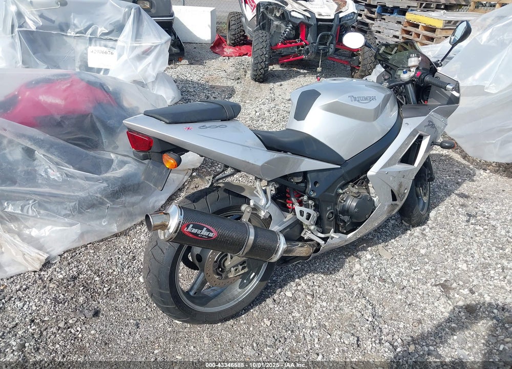2004 TRIUMPH MOTORCYCLE DAYTONA 600 VIN: SMT810GM84J182864