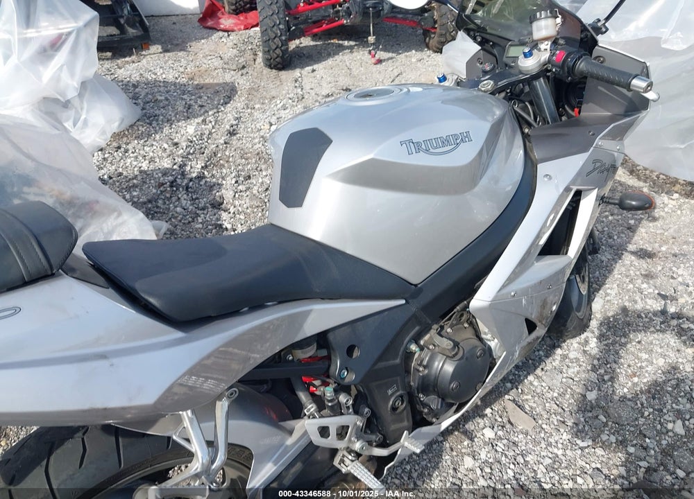 2004 TRIUMPH MOTORCYCLE DAYTONA 600 VIN: SMT810GM84J182864