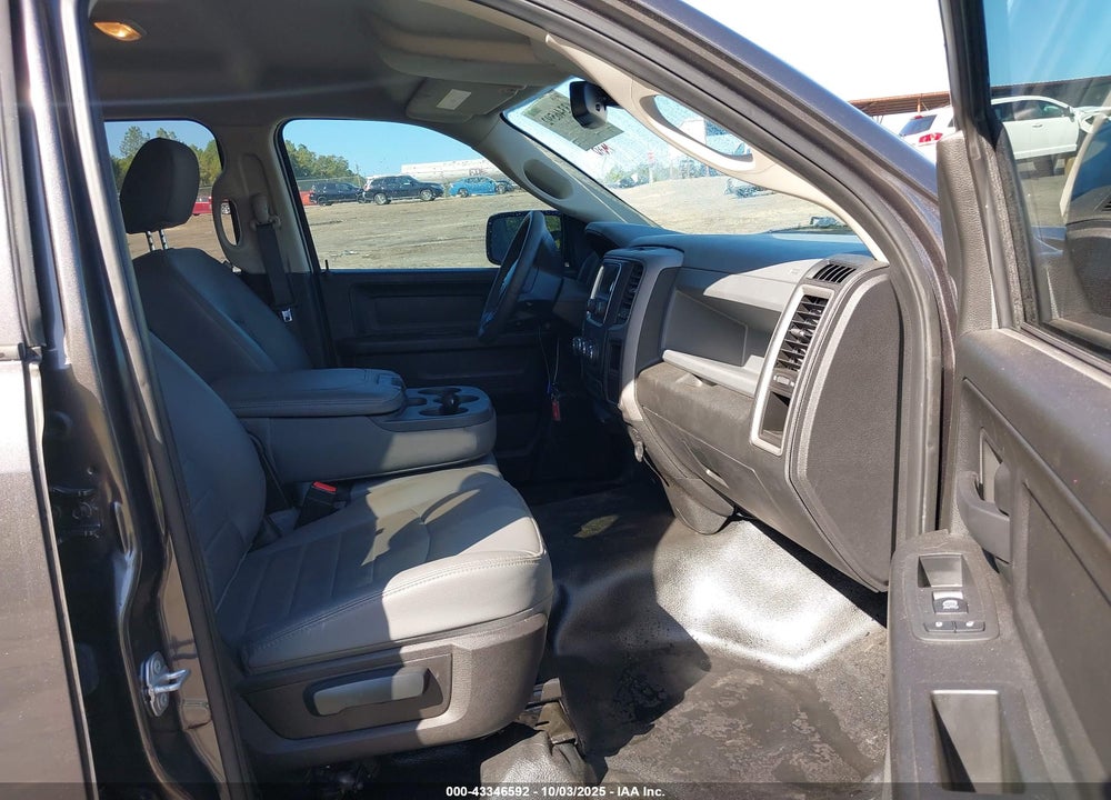 2019 RAM 1500 VIN: 1C6RR6FG0KS630216