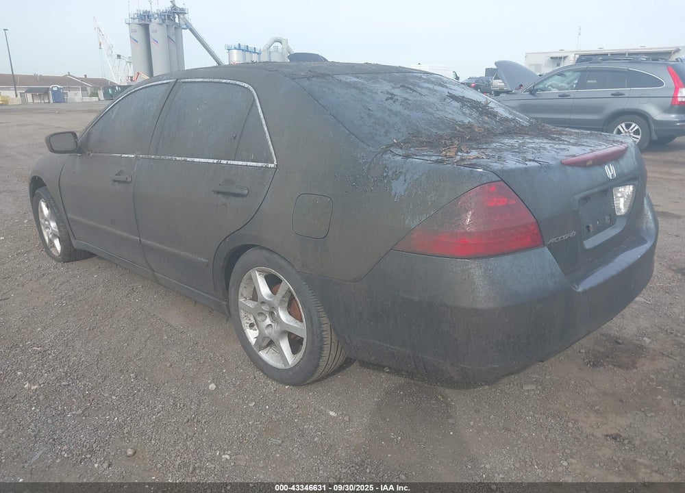 2007 HONDA ACCORD VIN: JHMCM56457C025590