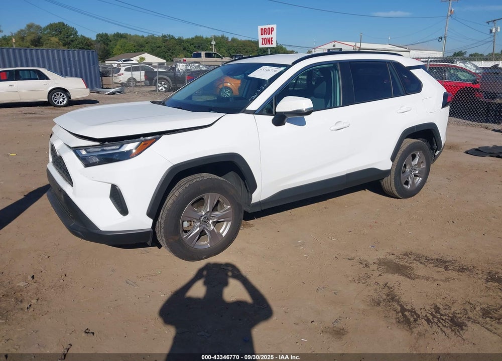 2023 TOYOTA RAV4 XLE VIN: 2T3W1RFVXPC242400