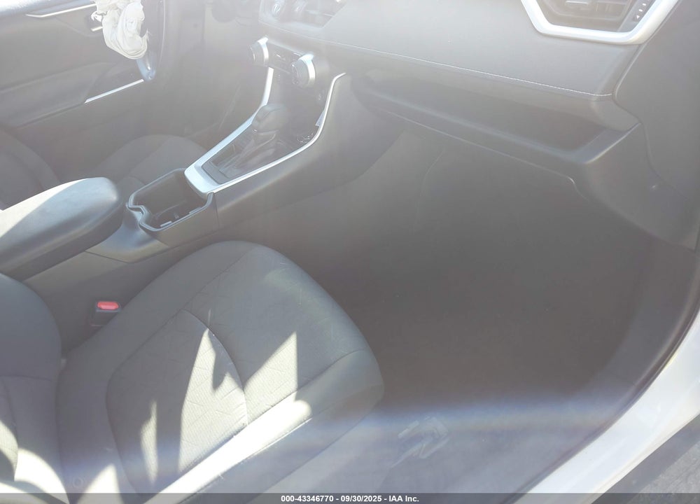 2023 TOYOTA RAV4 XLE VIN: 2T3W1RFVXPC242400