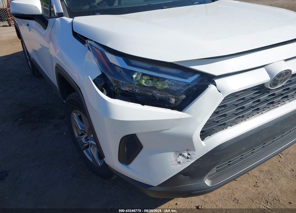 2023 TOYOTA RAV4 XLE VIN: 2T3W1RFVXPC242400