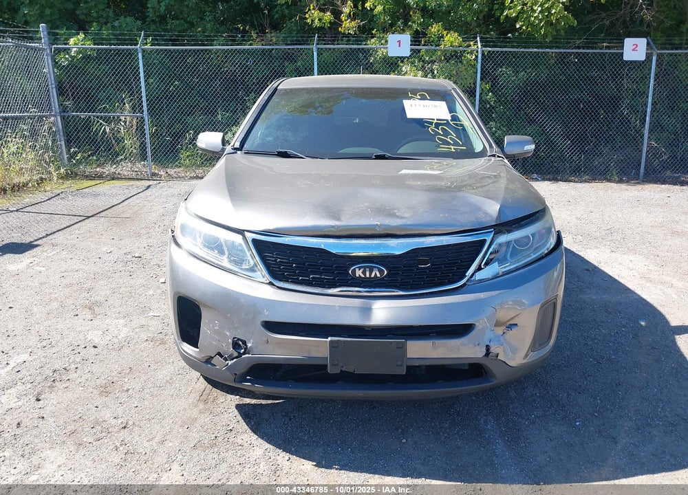 2015 KIA SORENTO VIN: 5XYKT3A61FG599045