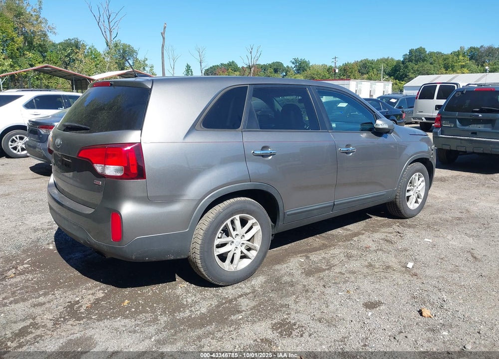 2015 KIA SORENTO VIN: 5XYKT3A61FG599045