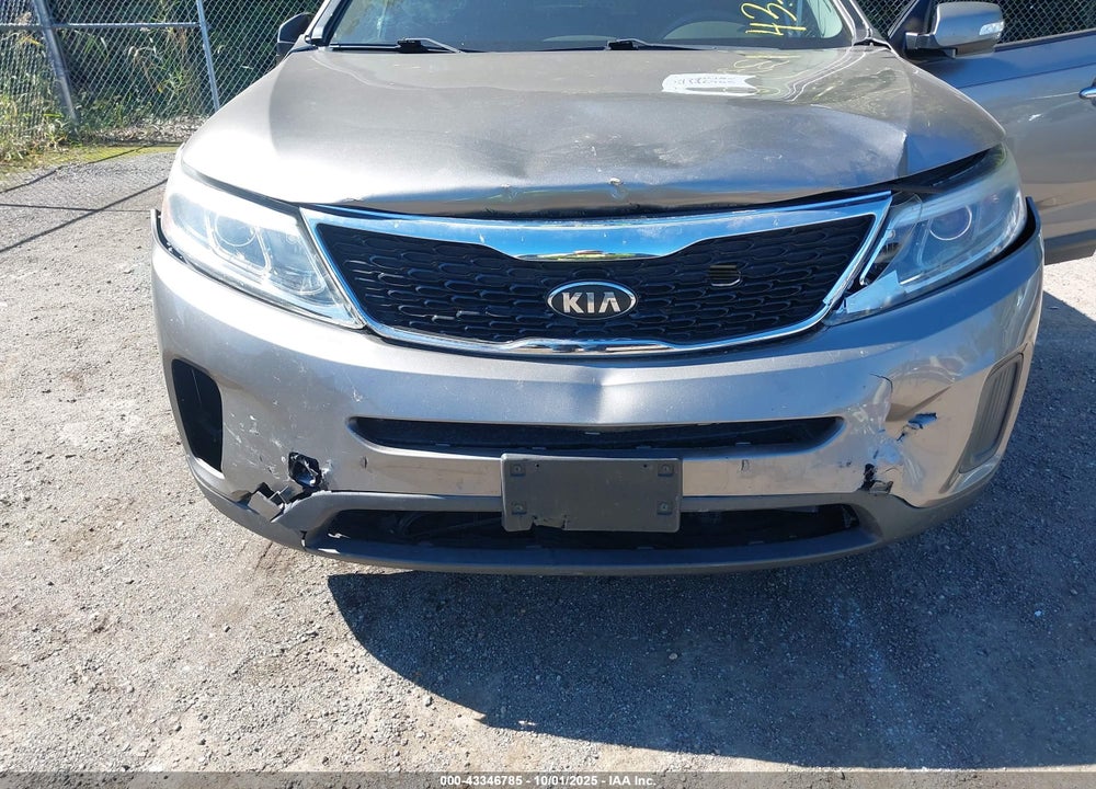 2015 KIA SORENTO VIN: 5XYKT3A61FG599045