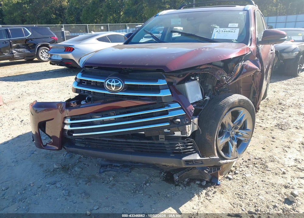 2019 TOYOTA HIGHLANDER LIMITED/PLATINUM VIN: 5TDYZRFH1KS345547