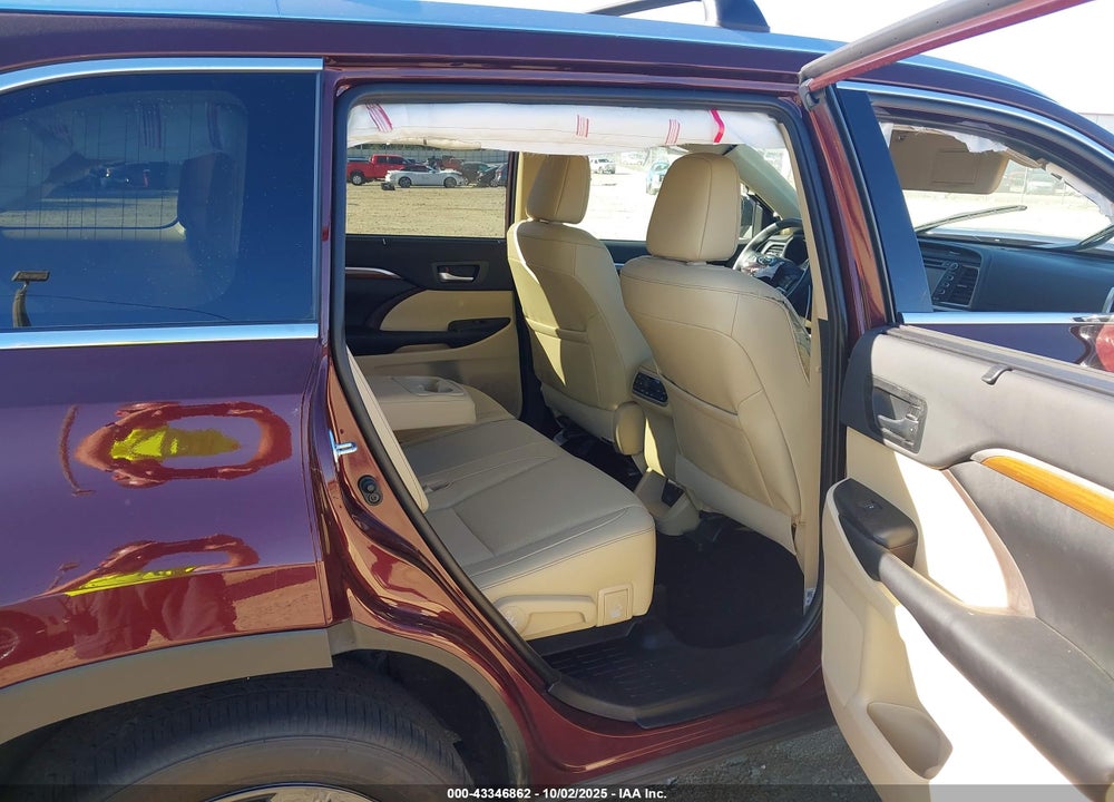 2019 TOYOTA HIGHLANDER LIMITED/PLATINUM VIN: 5TDYZRFH1KS345547