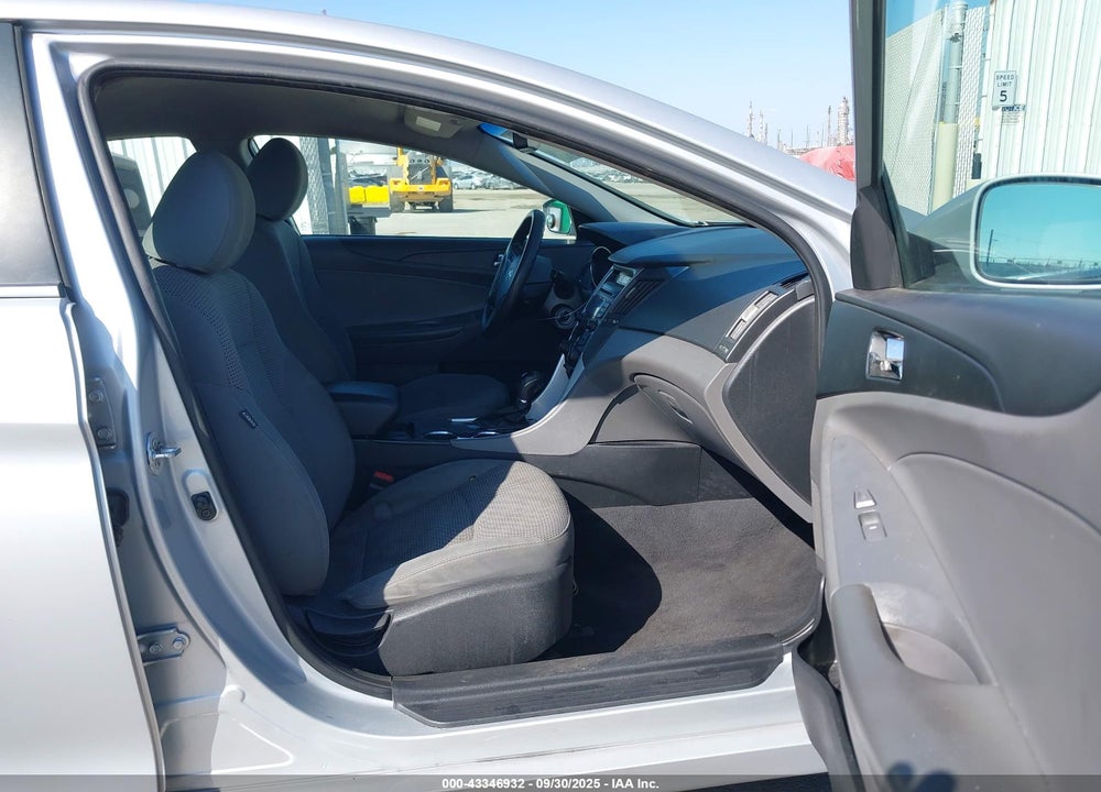 2012 HYUNDAI SONATA GLS VIN: 5NPEB4AC7CH470789