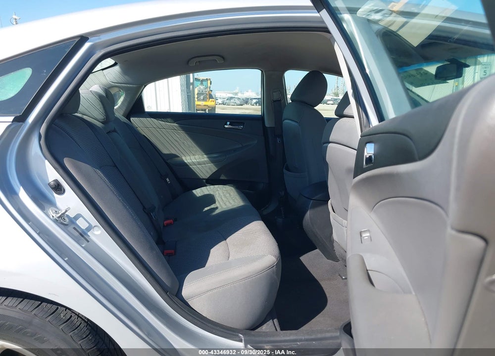2012 HYUNDAI SONATA GLS VIN: 5NPEB4AC7CH470789