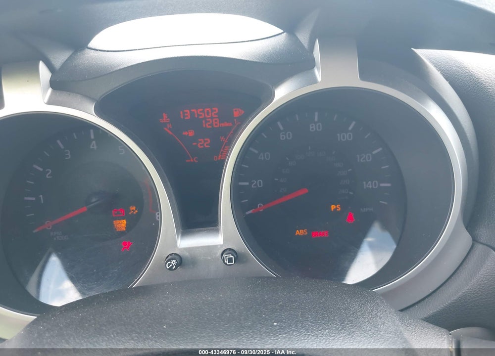 2015 NISSAN JUKE SL VIN: JN8AF5MR6FT502600