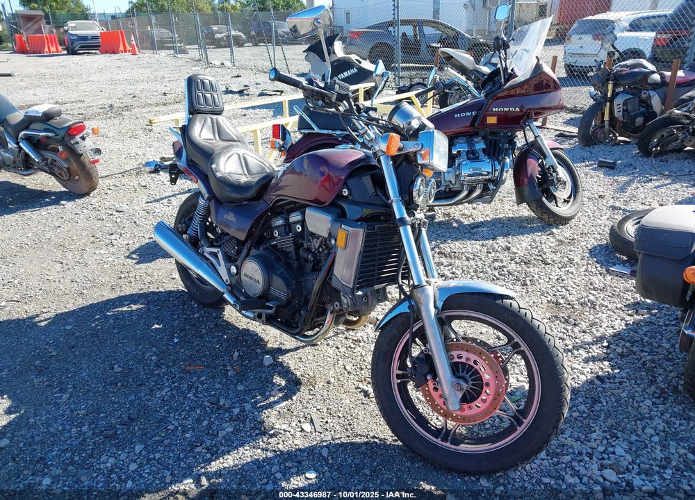 1983 HONDA VF1100 C VIN: JH2SC1207DM011778