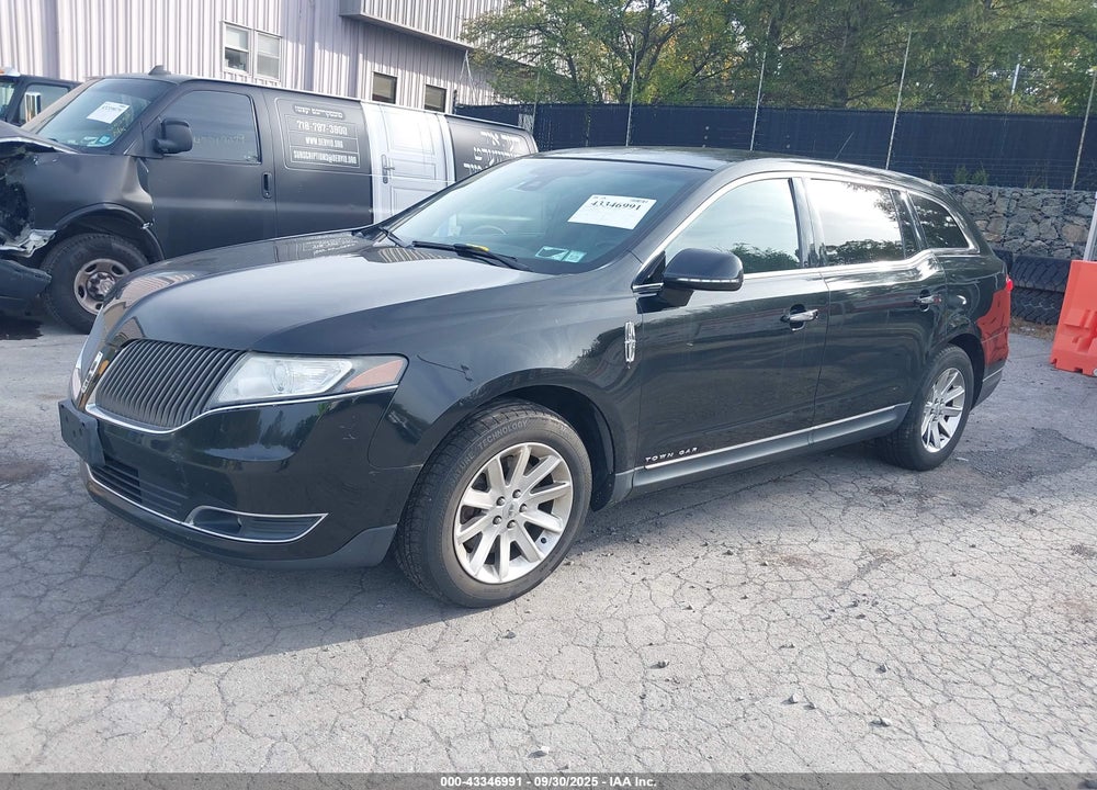 2014 LINCOLN MKT VIN: 2LMHJ5NK6EBL55638