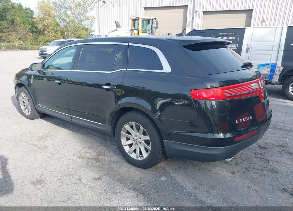 2014 LINCOLN MKT VIN: 2LMHJ5NK6EBL55638