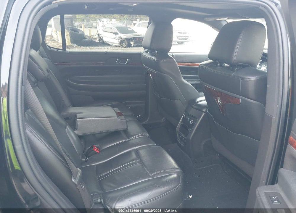 2014 LINCOLN MKT VIN: 2LMHJ5NK6EBL55638