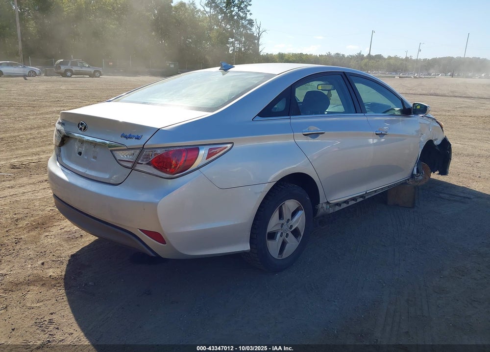 2012 HYUNDAI SONATA HYBRID VIN: KMHEC4A47CA026059