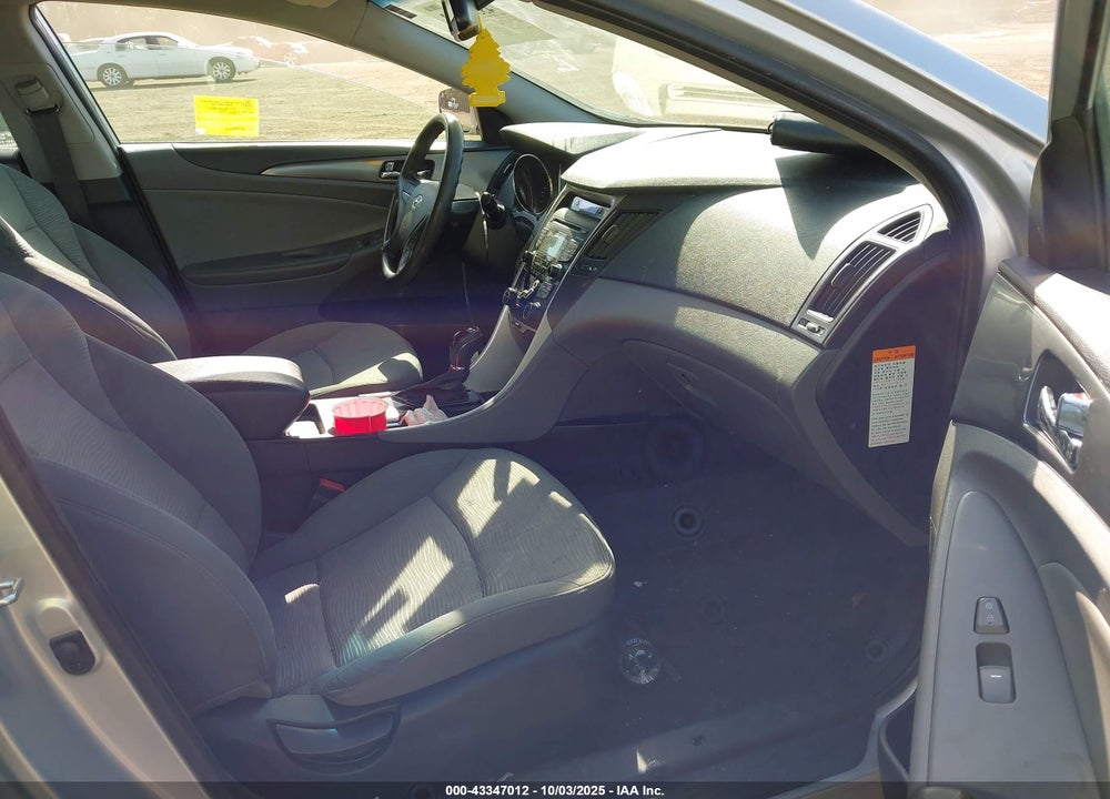 2012 HYUNDAI SONATA HYBRID VIN: KMHEC4A47CA026059