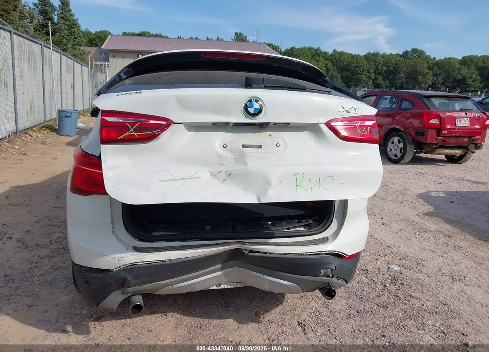 2016 BMW X1 VIN: WBXHT3C38G5E51455