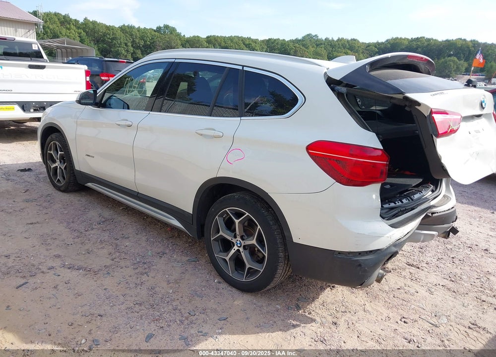 2016 BMW X1 VIN: WBXHT3C38G5E51455
