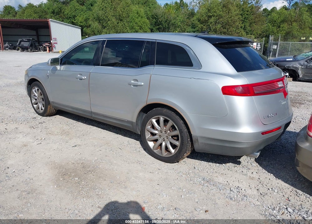 2010 LINCOLN MKT VIN: 2LMHJ5FR1ABJ18562
