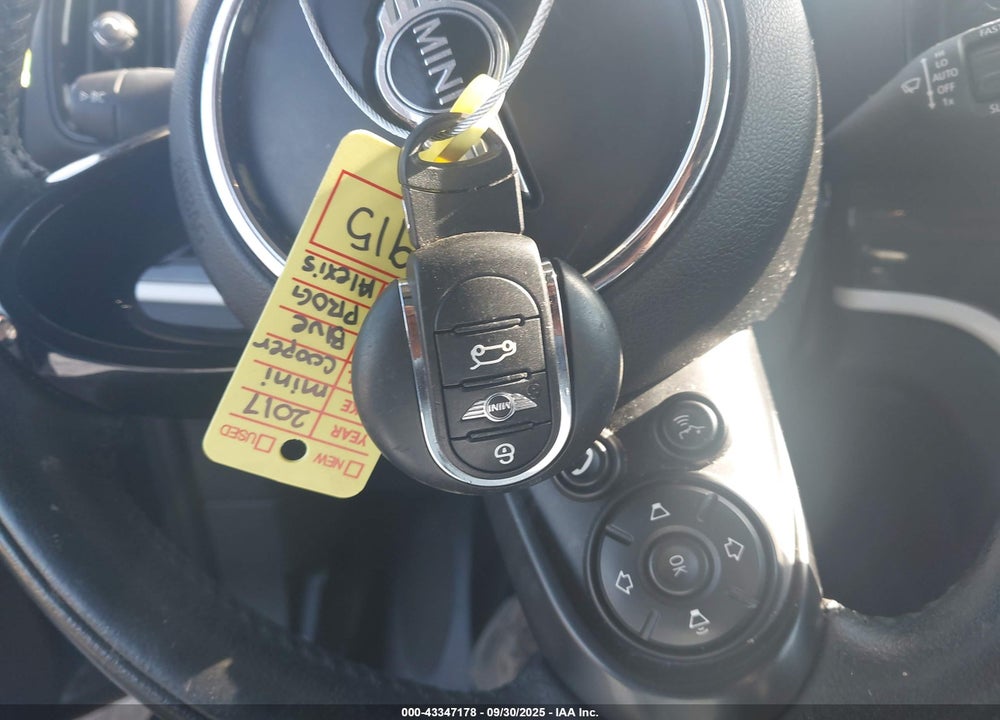 2017 MINI COUNTRYMAN VIN: WMZYT5C37H3D79170