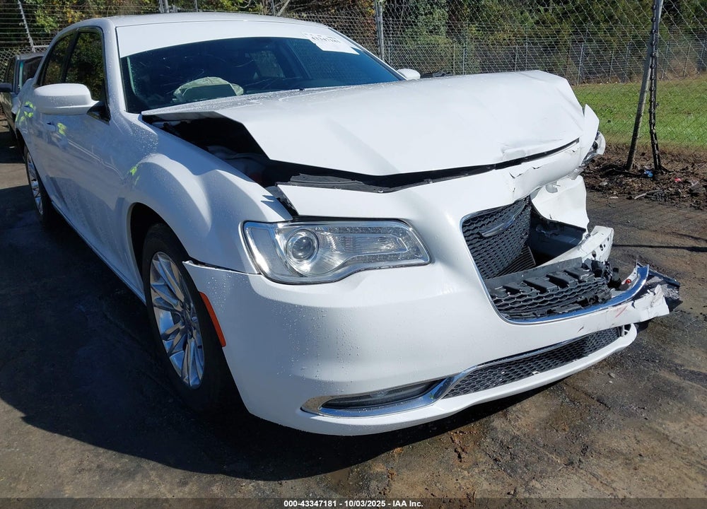2017 CHRYSLER 300 LIMITED VIN: 2C3CCAAG6HH521600
