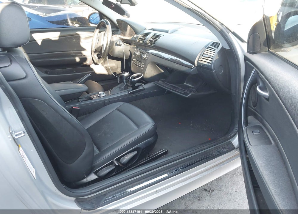 2008 BMW 128I VIN: WBAUP93518VF45731