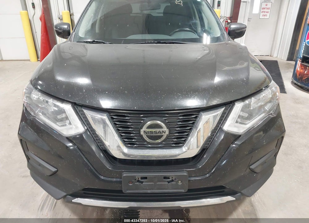 2018 NISSAN ROGUE VIN: JN8AT2MV0JW306972