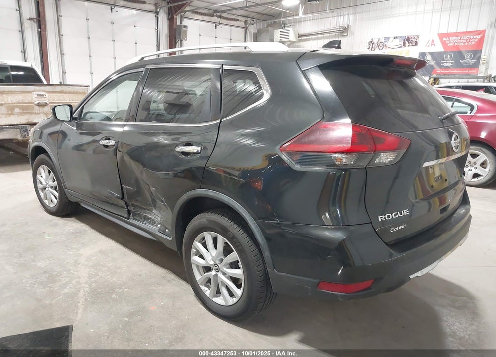 2018 NISSAN ROGUE VIN: JN8AT2MV0JW306972