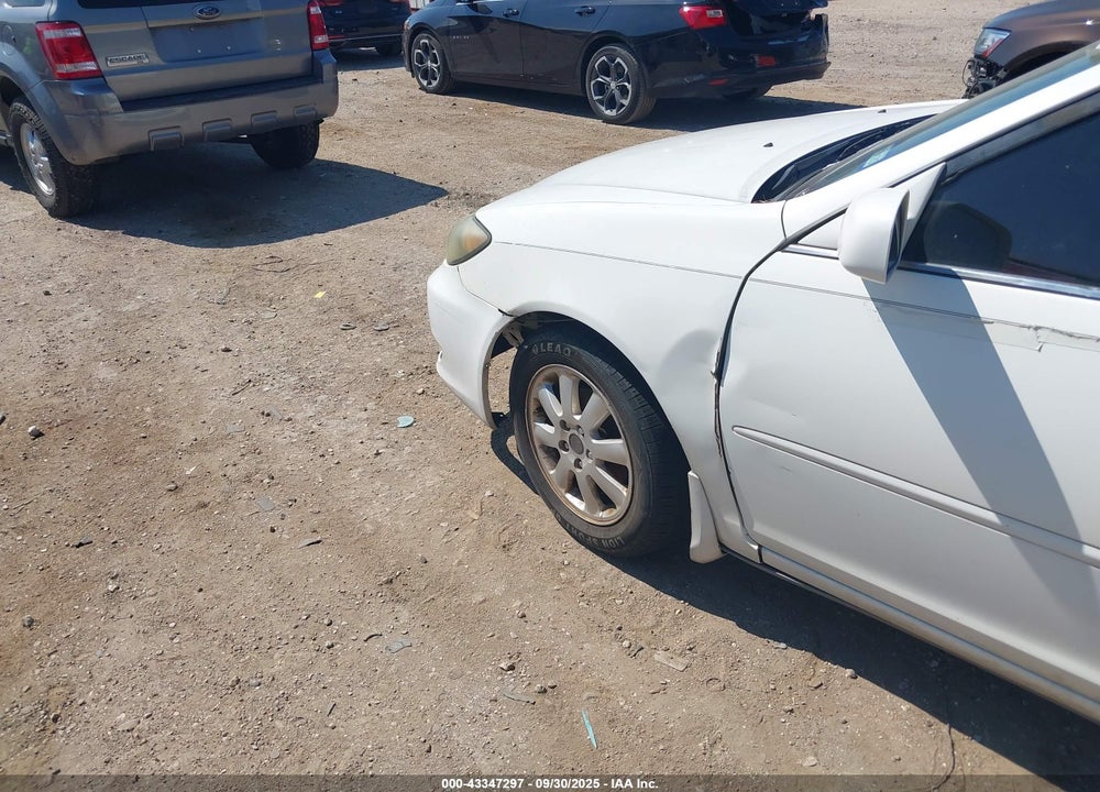 2005 TOYOTA CAMRY SE VIN: 4T1BE32K45U629136