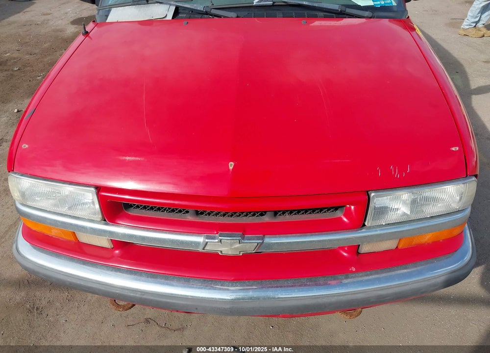 2000 CHEVROLET BLAZER LT VIN: 1GNDT13W7Y2230933