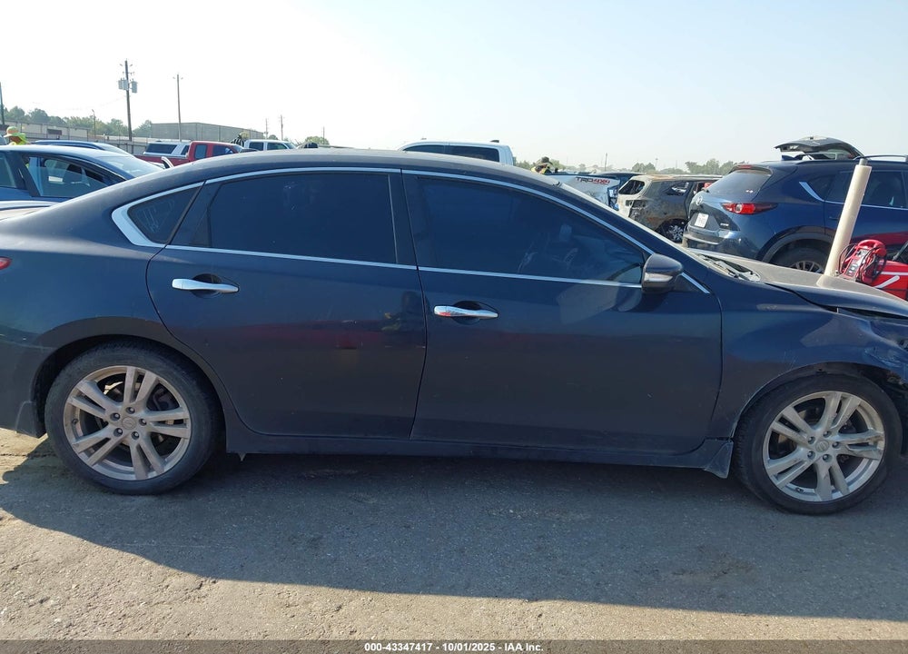 2013 NISSAN ALTIMA VIN: 1N4BL3AP7DN453303