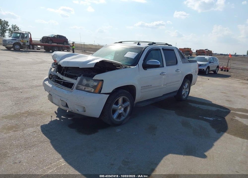 2011 CHEVROLET AVALANCHE 1500 LTZ VIN: 3GNTKGE35BG178091