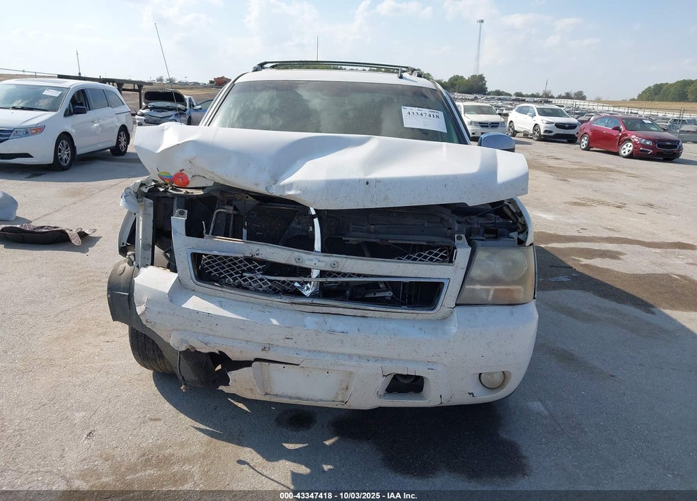 2011 CHEVROLET AVALANCHE 1500 LTZ VIN: 3GNTKGE35BG178091