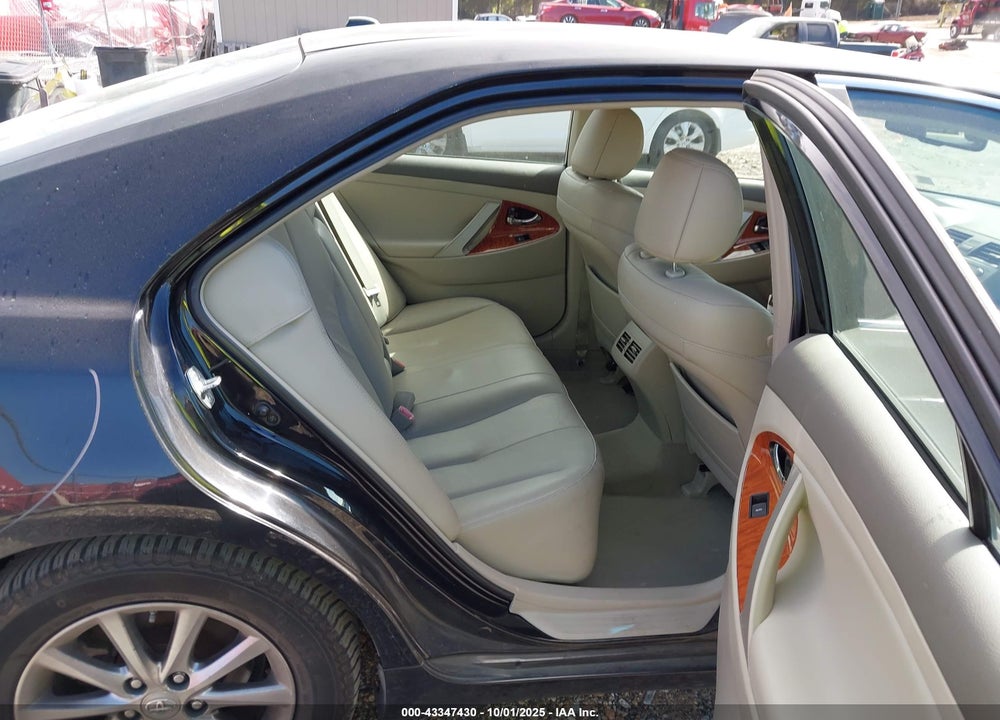 2011 TOYOTA CAMRY HYBRID VIN: 4T1BB3EK5BU137392