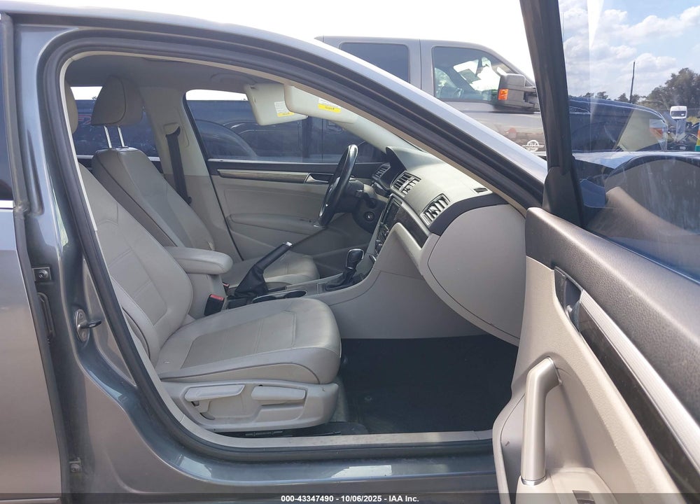 2016 VOLKSWAGEN PASSAT 1.8T SE VIN: 1VWBS7A3XGC039074