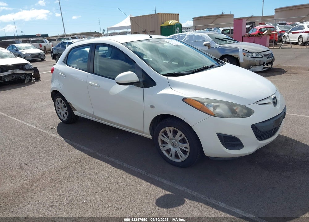 2011 MAZDA 2 SPORT VIN: JM1DE1HY6B0103820