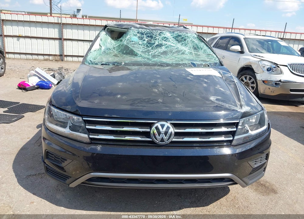 2021 VOLKSWAGEN TIGUAN VIN: 3VV3B7AX8MM028953