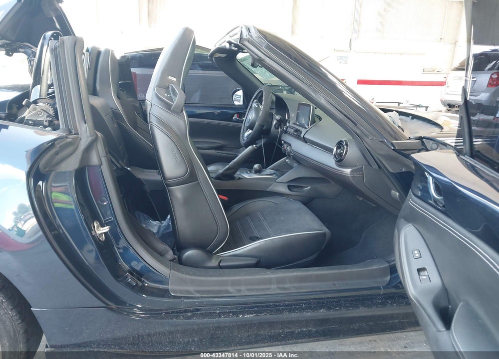2023 MAZDA MX-5 MIATA RF CLUB VIN: JM1NDAL70P0553816