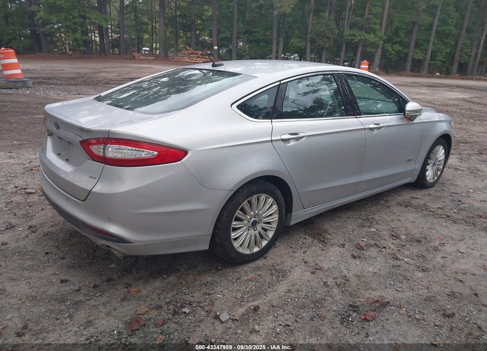 2016 FORD FUSION VIN: 3FA6P0PU5GR194832