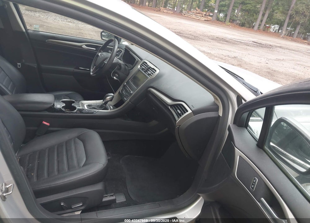2016 FORD FUSION VIN: 3FA6P0PU5GR194832