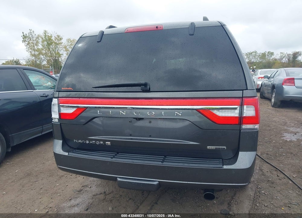 2016 LINCOLN NAVIGATOR L SELECT VIN: 5LMJJ3JT5GEL03776