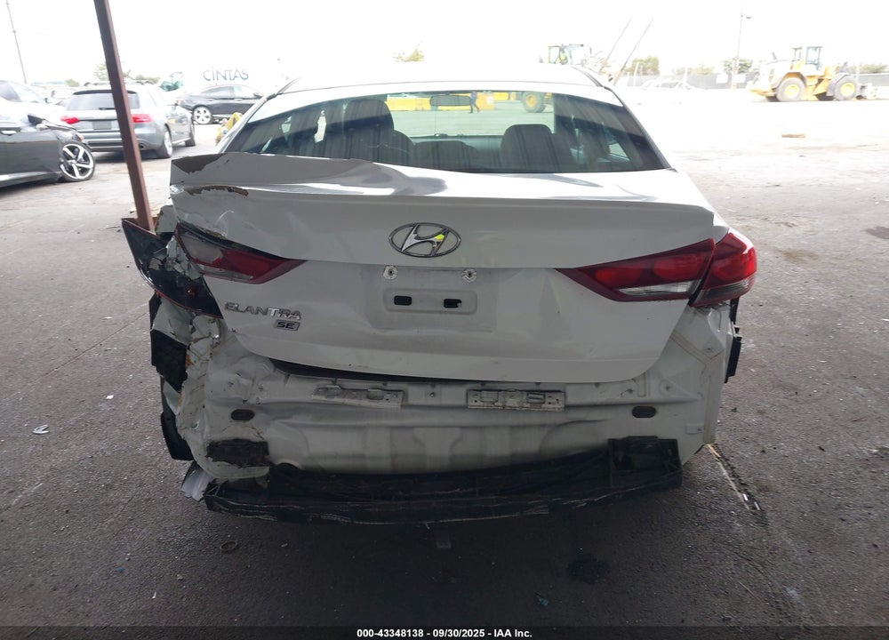 2018 HYUNDAI ELANTRA VIN: 5NPD74LF7JH286048