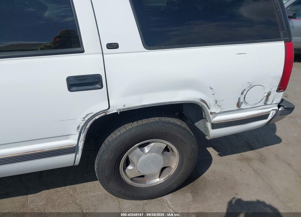 1997 CHEVROLET TAHOE LS VIN: 1GNEK13RXVJ428831