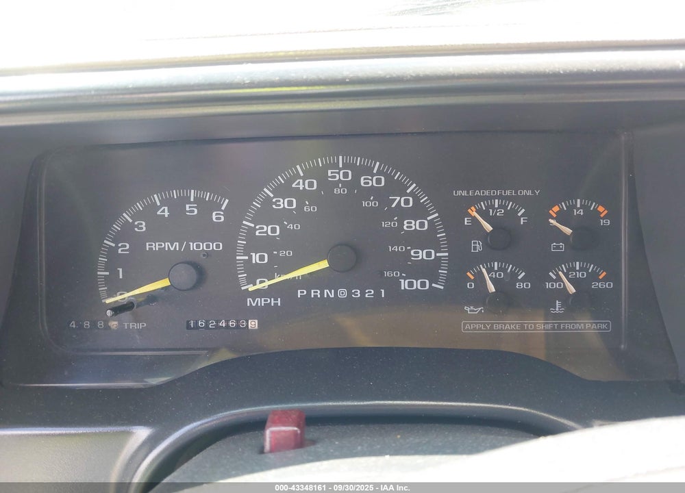 1997 CHEVROLET TAHOE LS VIN: 1GNEK13RXVJ428831