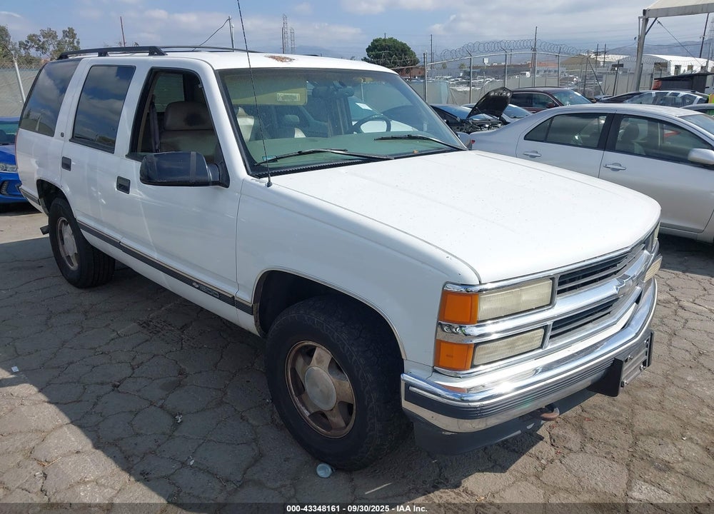 1997 CHEVROLET TAHOE LS VIN: 1GNEK13RXVJ428831