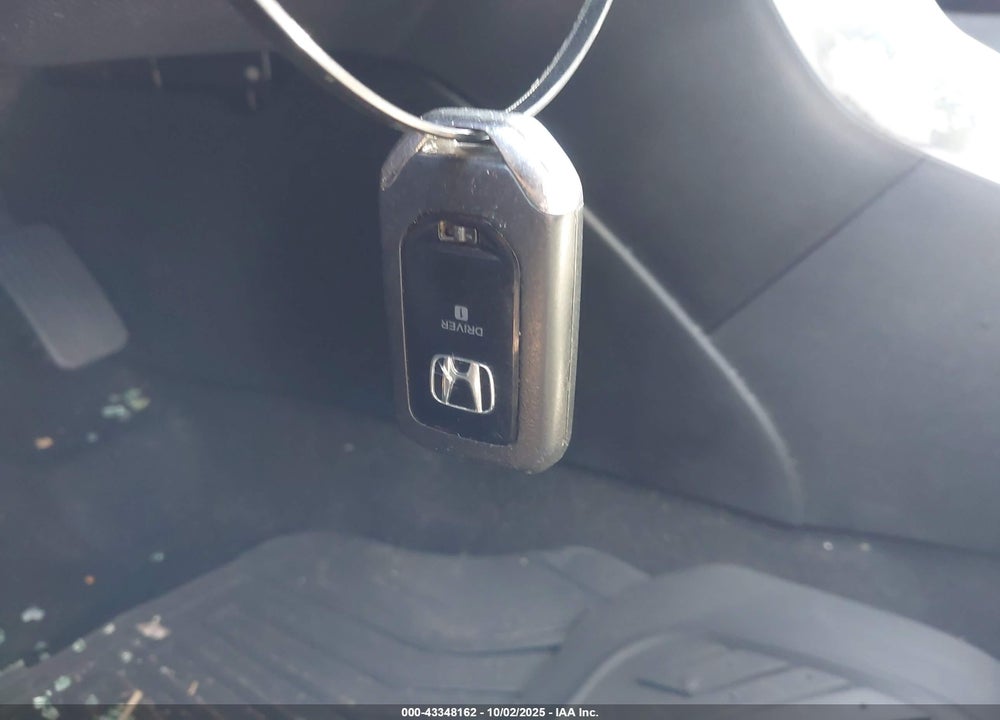 2013 HONDA ACCORD VIN: 1HGCR2F82DA109007