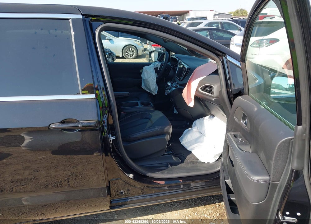 2026 CHRYSLER PACIFICA SELECT VIN: 2C4RC1BG0TR175504