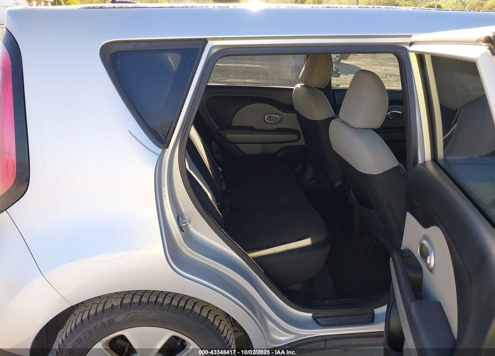 2014 KIA SOUL VIN: KNDJN2A21E7706989